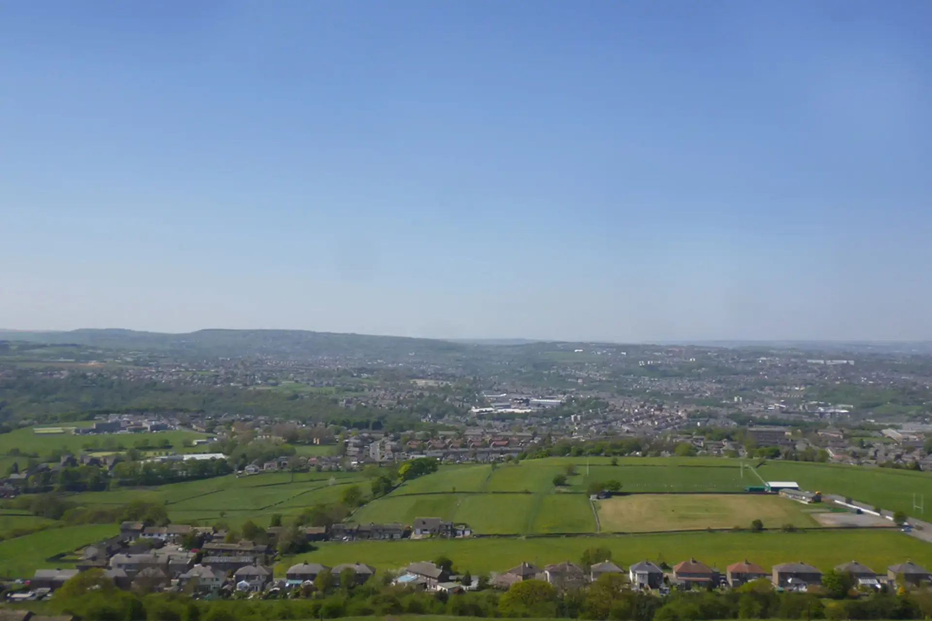 Living in Lindley: House Prices, Schools, Cafés and Buyer Demand
