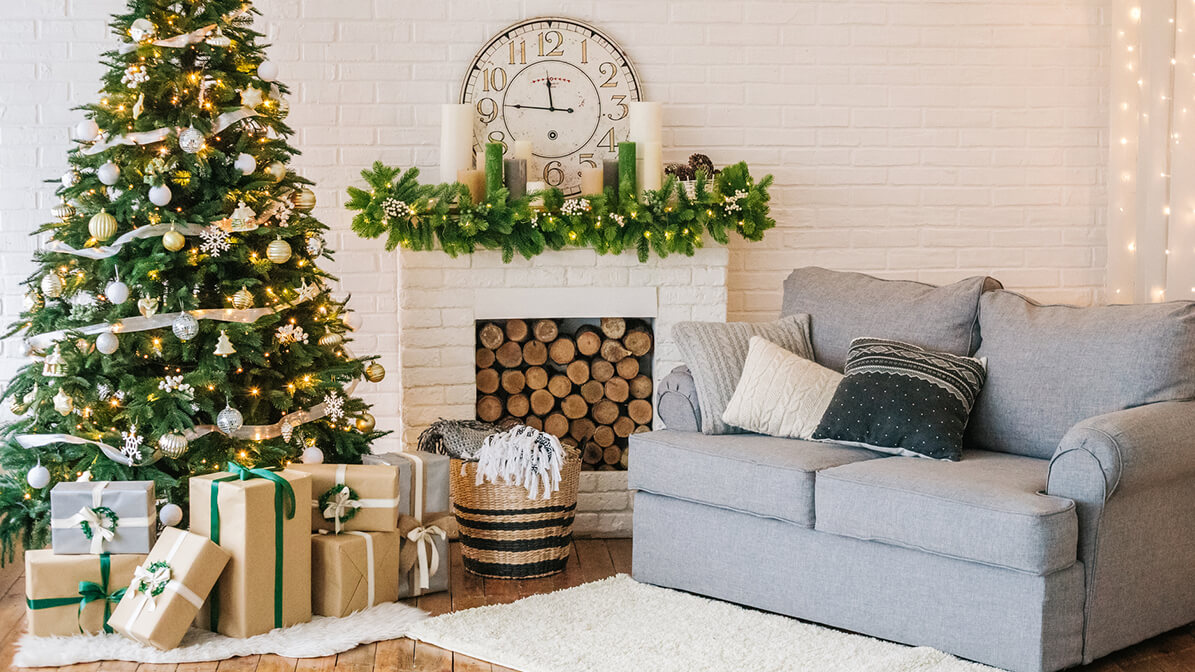 8 Reasons To Sell Your Home During The Holidays
